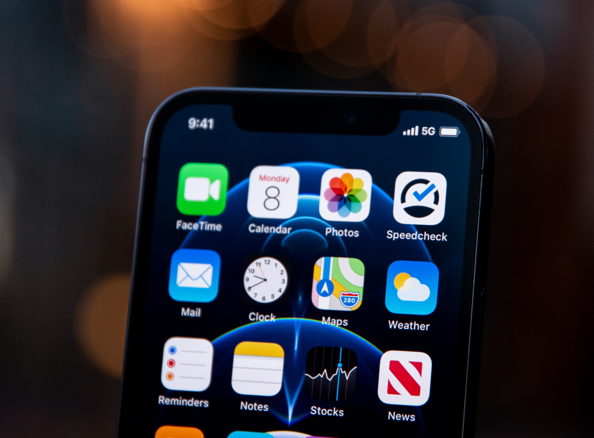 辉南苹果手机维修分享为什么 iPhone 12 在冬季会自动关机 
