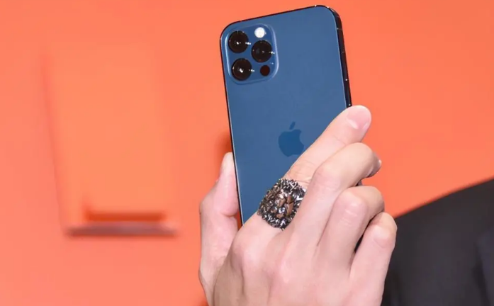 辉南苹果手机维修分享iPhone12系列重启方法教程 