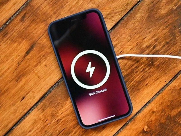 辉南苹果手机维修分享iPhone 12可以随便充电吗 